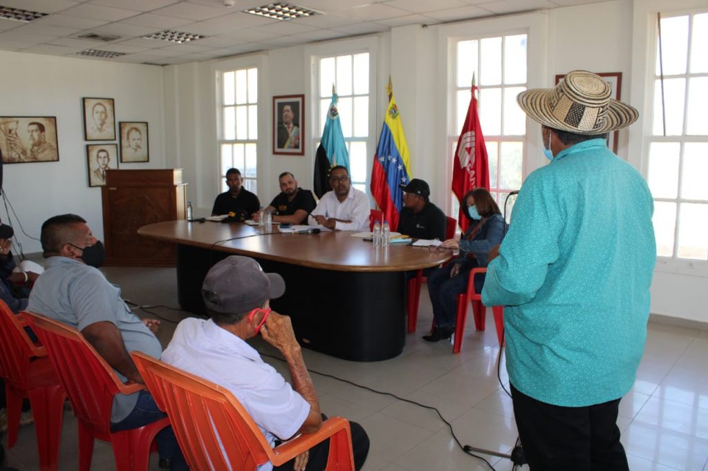 Autoridades de Carbozulia y DGCIM se reunieron con líderes comunitarios del eje minero