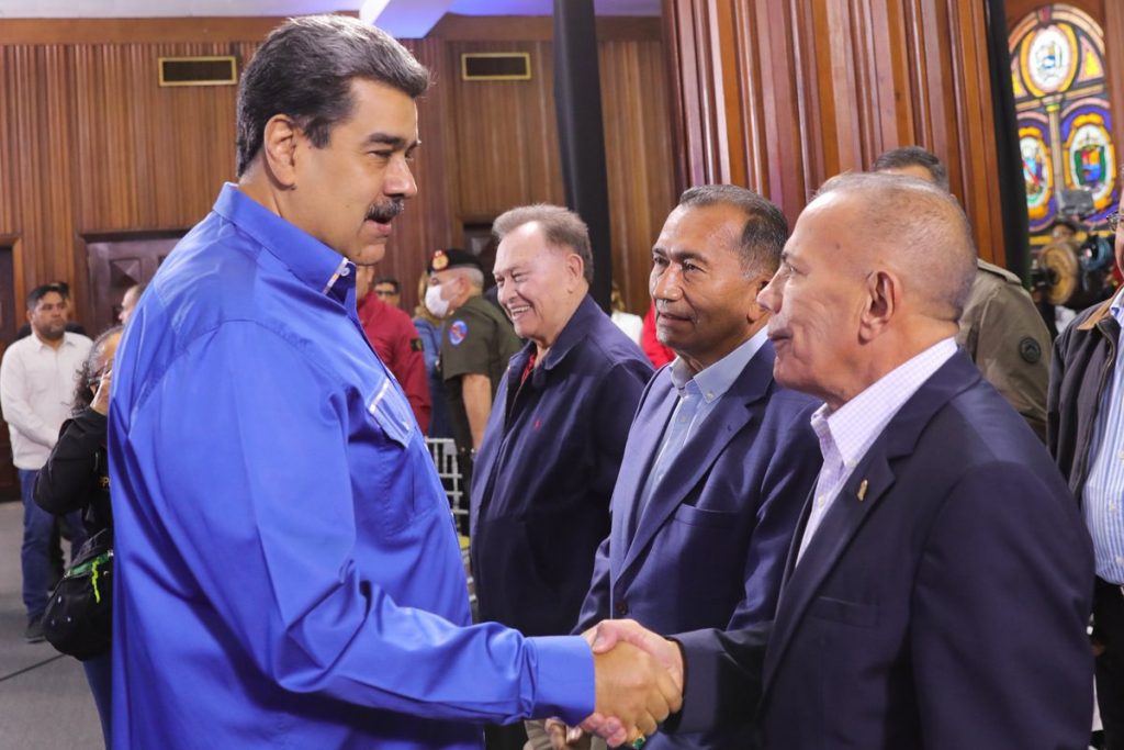 Presidente Nicolás Maduro: El Consejo Federal de Gobierno es una oportunidad  de oro para gobernar mejor y en unidad generar respuestas por el bienestar del pueblo