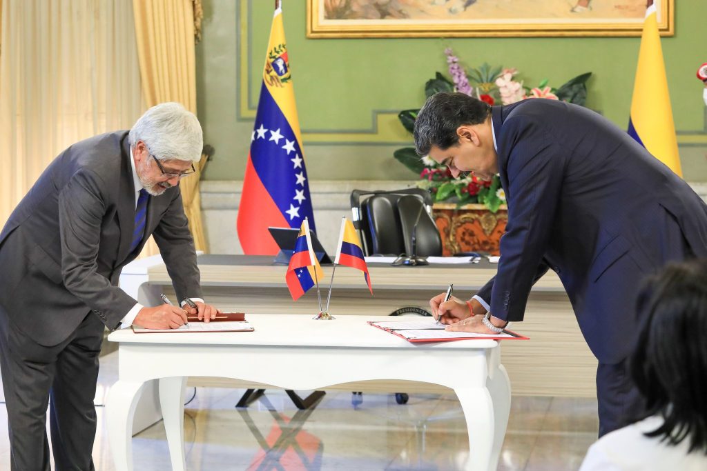 Venezuela y Colombia firman acuerdo y protección de inversiones