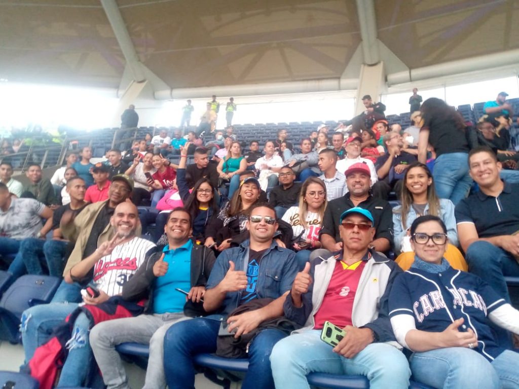 Motor Minero dice “presente” en la inauguración de la LXV Serie del Caribe de Béisbol, en el Estadio Monumental Simón Bolívar