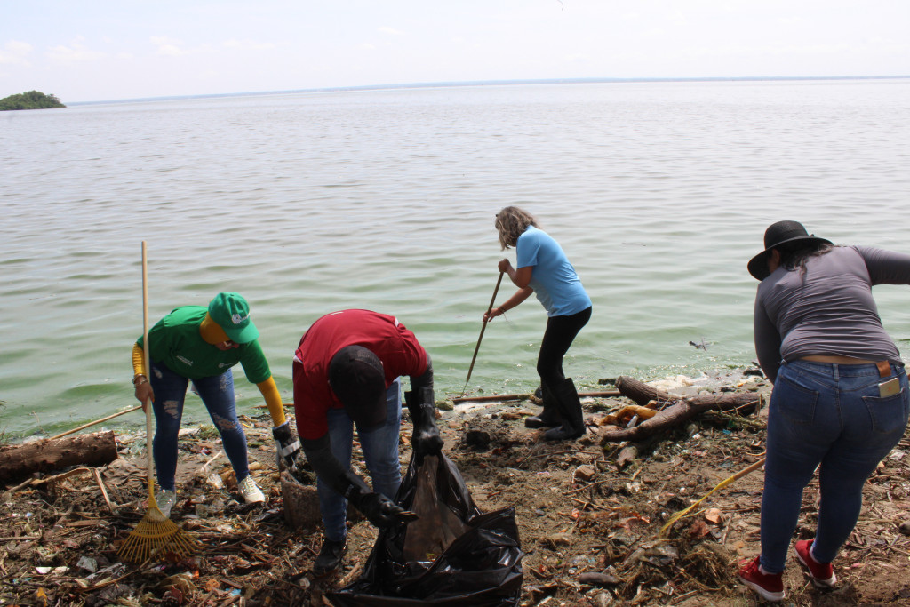 Continúa Jornada de saneamiento el Lago de Maracaibo