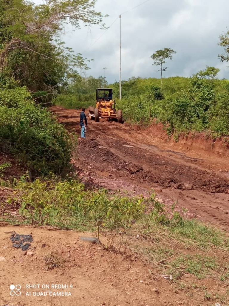 Restauran vialidades agrícolas en comunidades del Eje Minero