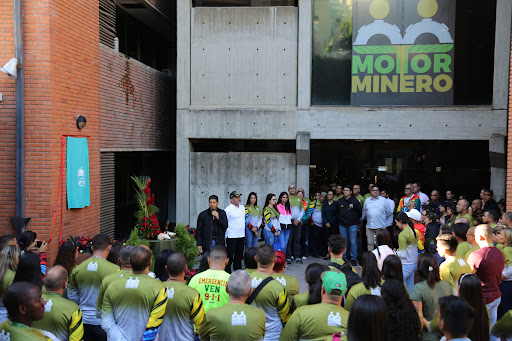 Motor Minero devela placa en conmemoración a Santa Bárbara