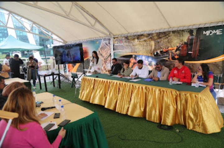 Encuentro del Congreso de  la Nueva Época debatió las 7T