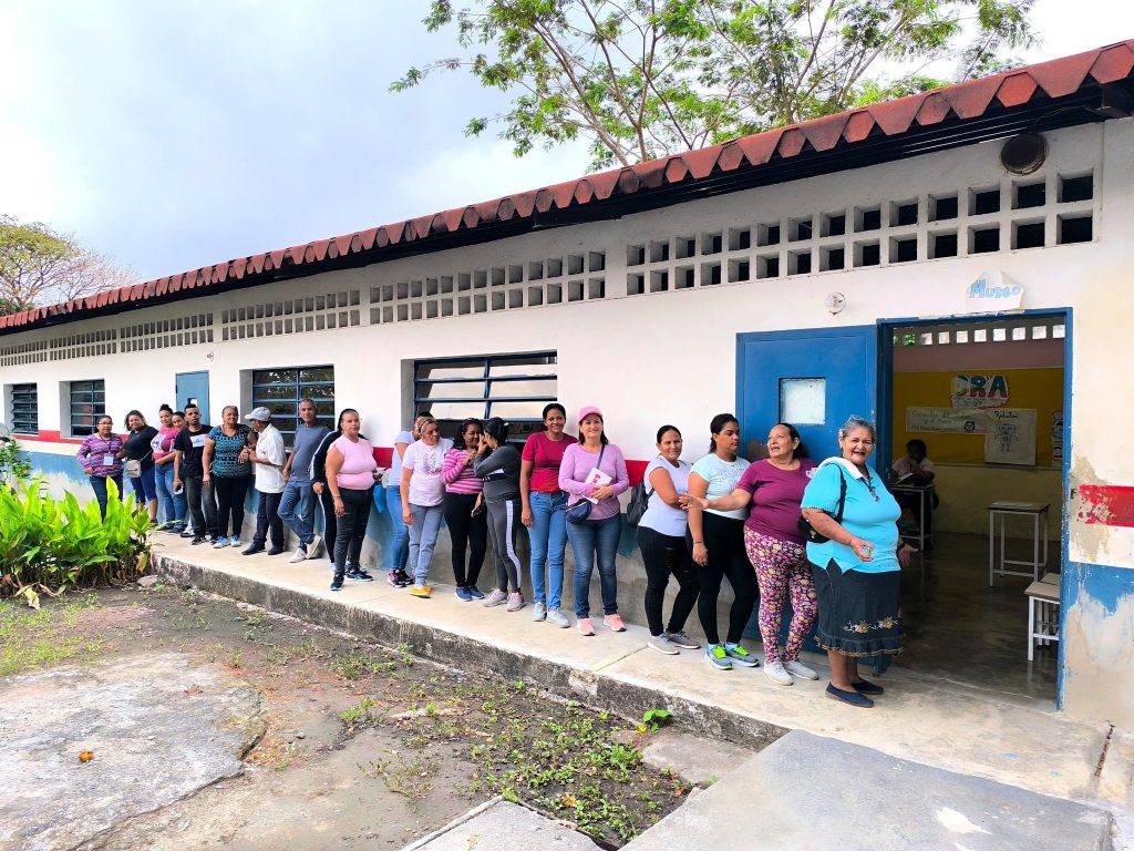 Venezolanos participaron masivamente en la Consulta Popular Nacional 2024