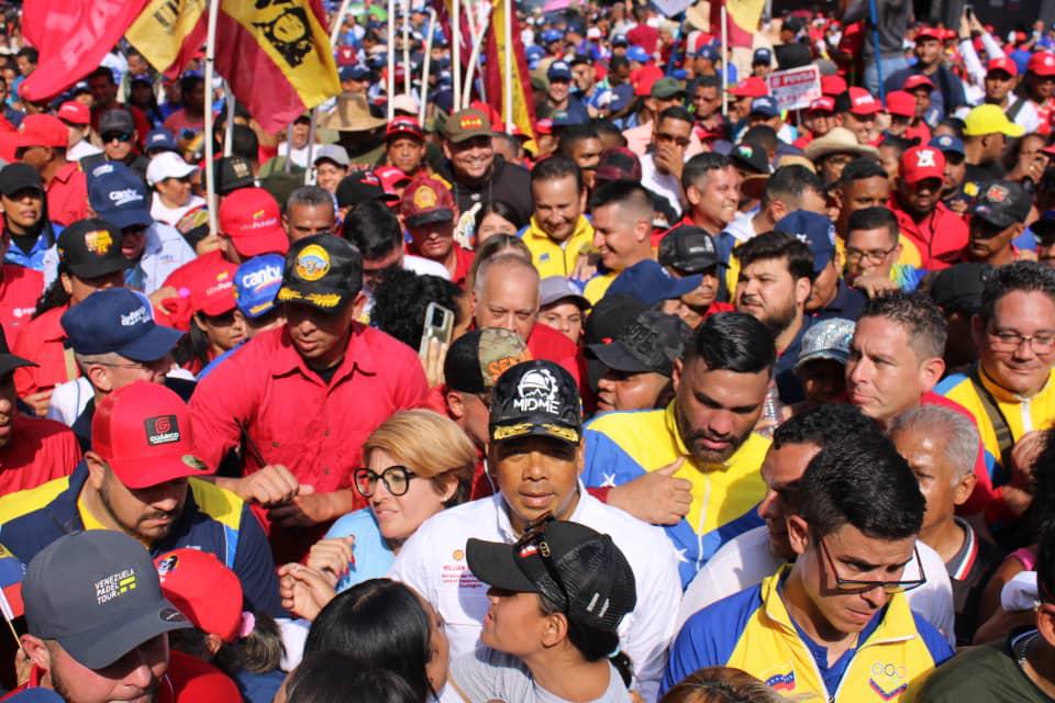 Fuerza laboral minera se unió a la Gran Marcha por el Día Internacional de los Trabajadores y Trabajadoras