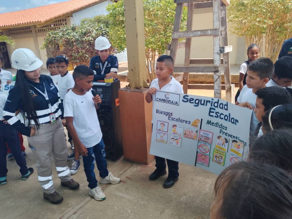 Carbozulia realiza charlas de seguridad y ambiente en la Escuela Básica Bolivariana Caño Negro