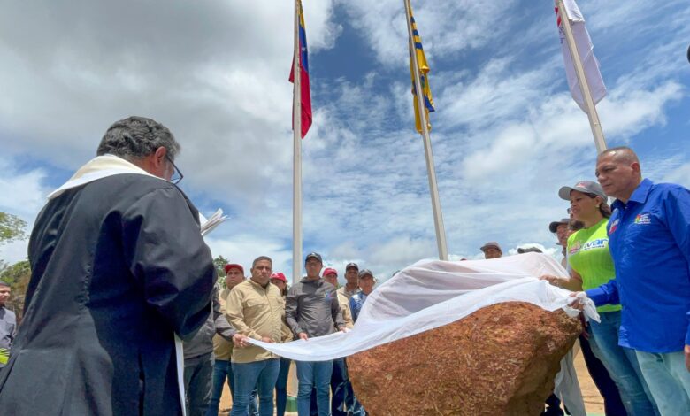 Colocada la primera piedra del nuevo yacimiento de bauxita en el Estado Bolívar