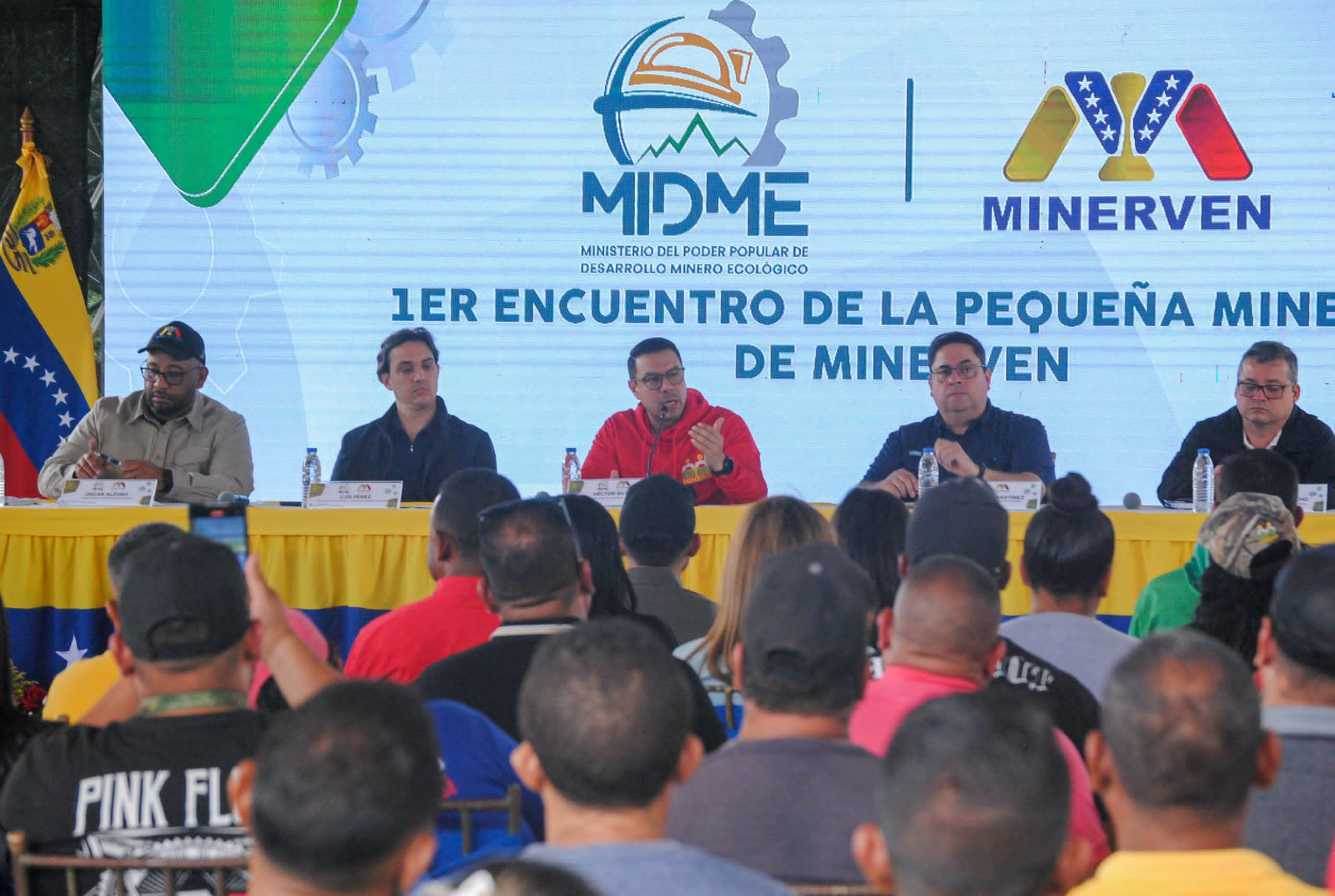 Ministro Dr. Héctor Silva encabeza I Encuentro de la Pequeña Minería de El Callao