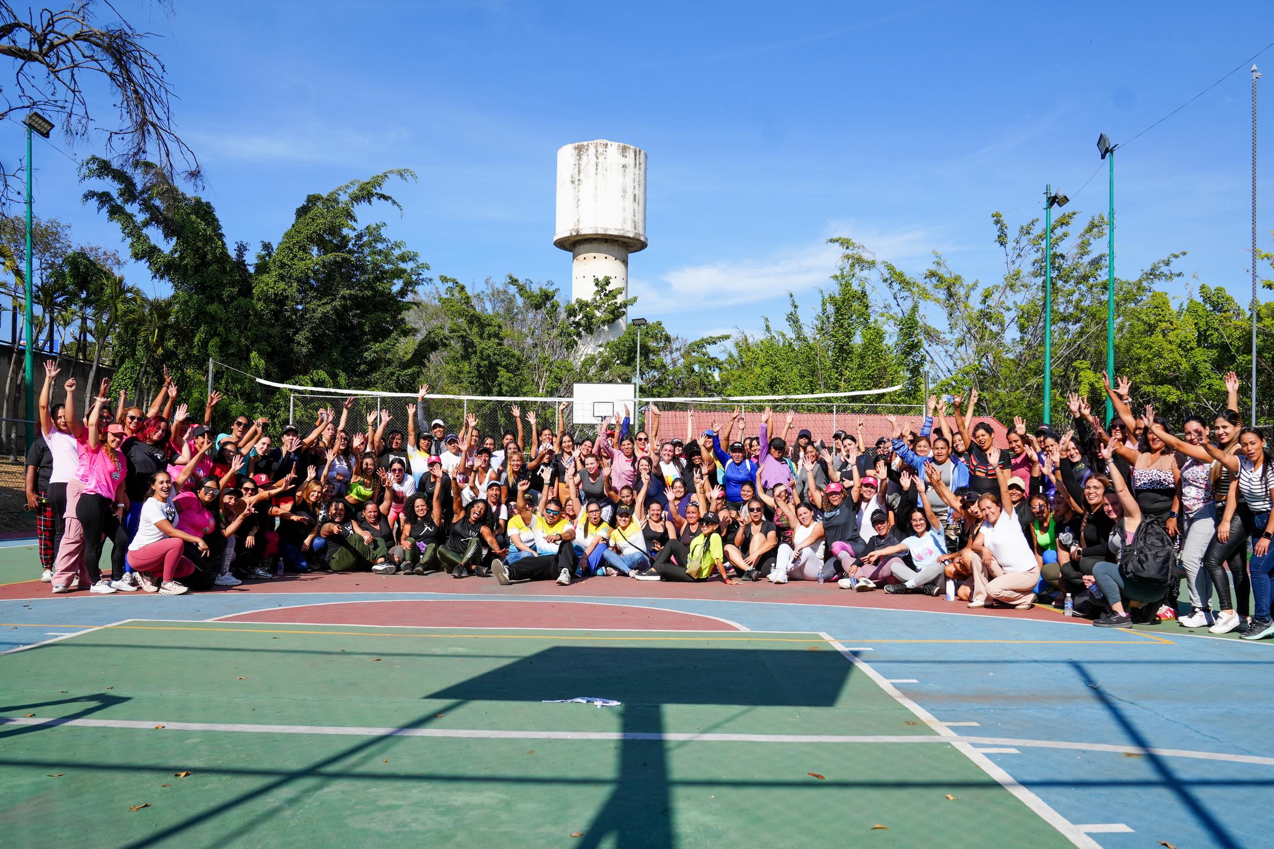 Mujeres del sector minero e industrias básicas celebraron su mes con jornada deportiva y recreativa